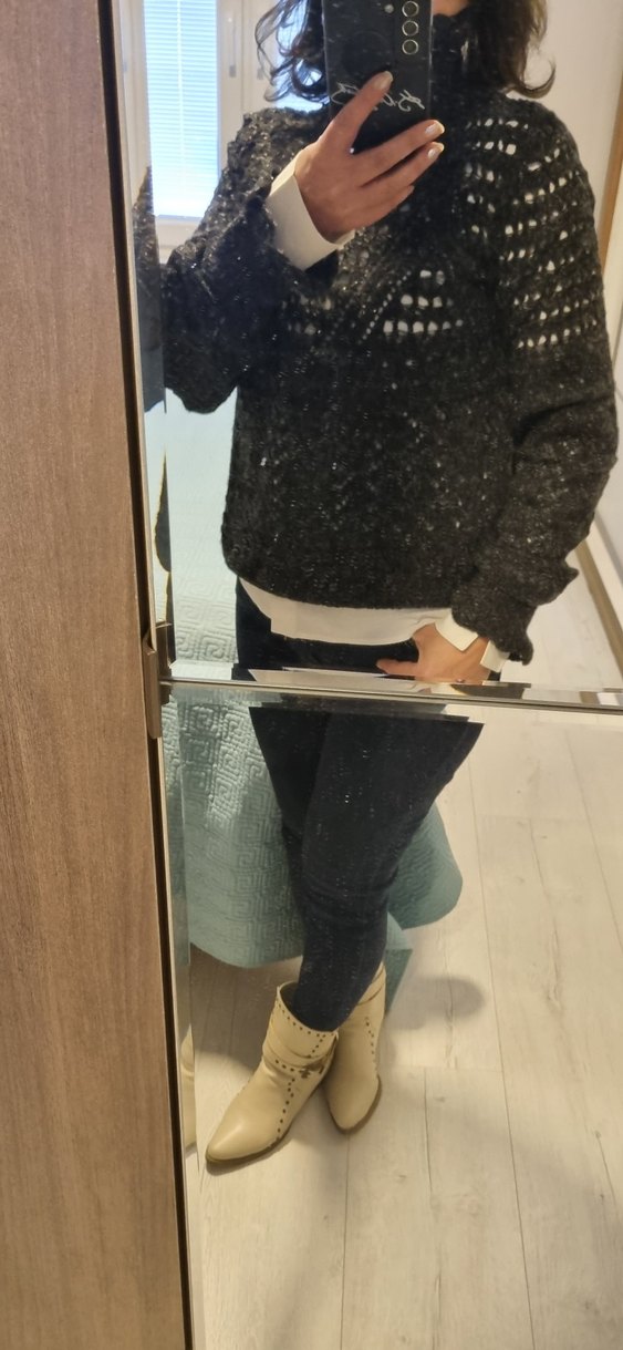 Siyah Ajurlu Kadın Triko Kazak - Görsel 2