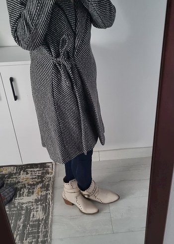 Desenli Uzun Kaban - Görsel 2