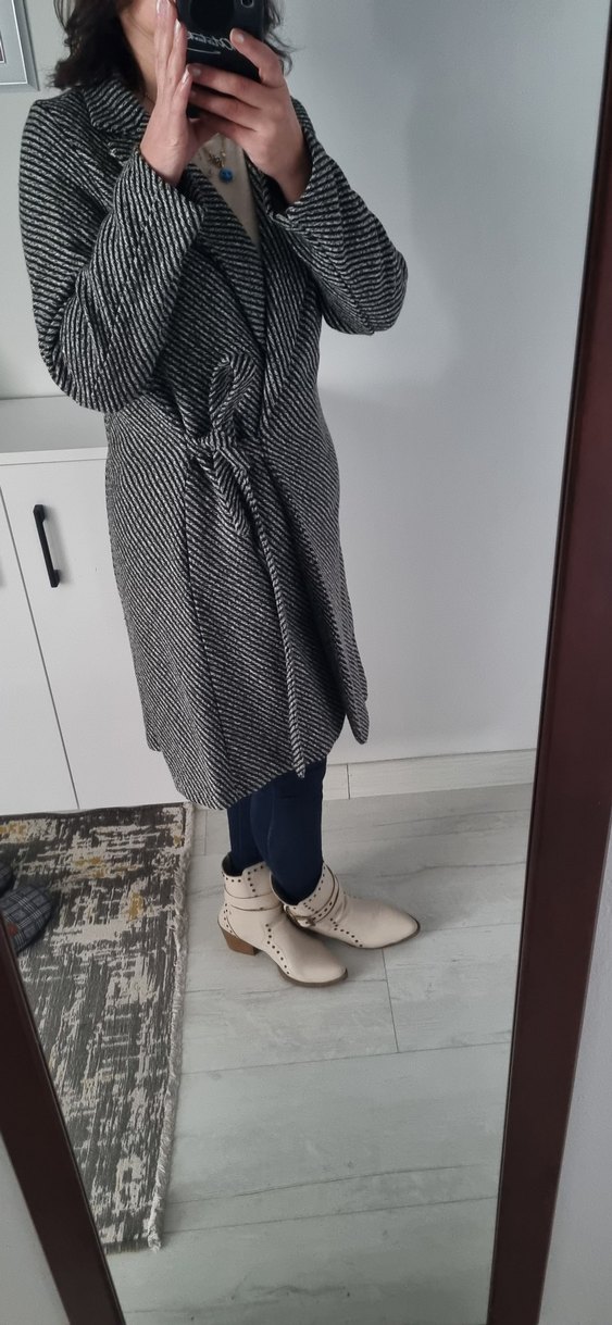 Desenli Uzun Kaban - Görsel 2