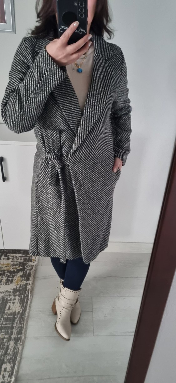 Desenli Uzun Kaban - Görsel 4