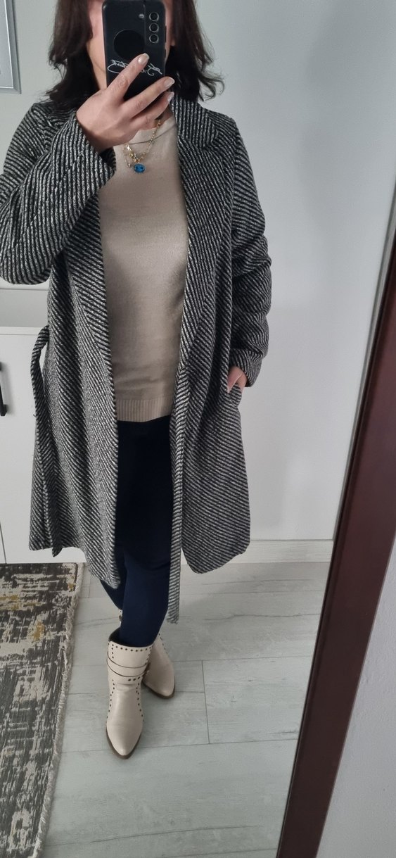 Desenli Uzun Kaban - Görsel 5