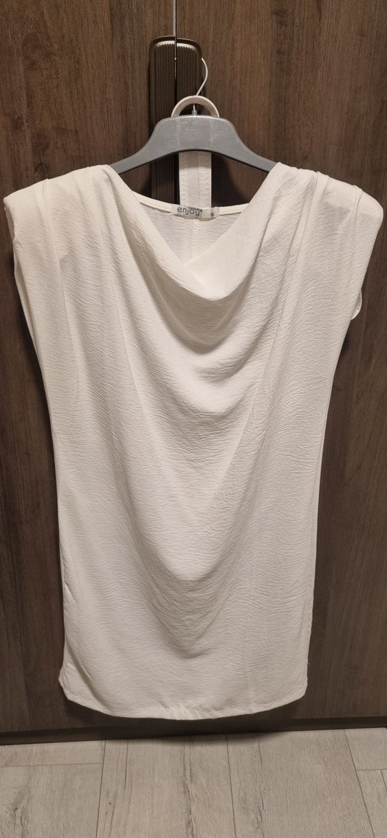 Beyaz Vatkalı Kısa Elbise&Tunik - Görsel 2