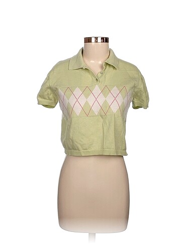 Stradivarius T-shirt %70 İndirimli.