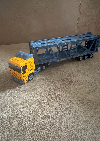 Sarı Oyuncak Tır scania tır metal
