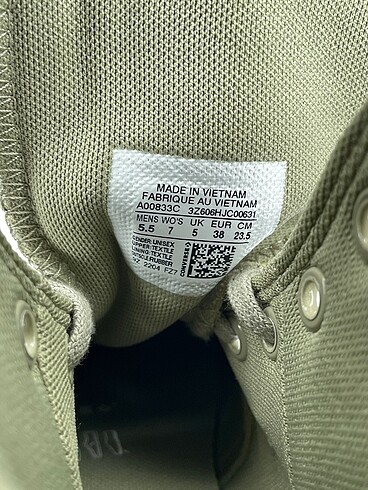 38 Beden çeşitli Renk Converse Spor Ayakkabı %70 İndirimli.