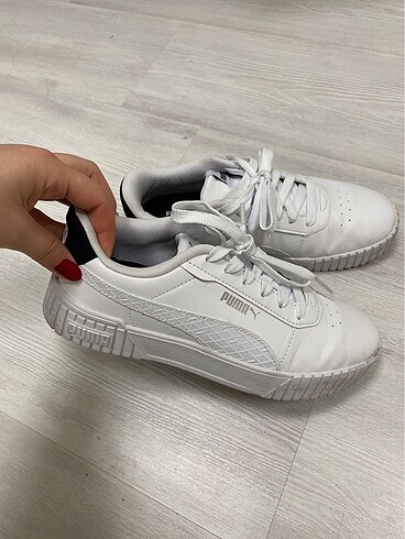 38 Beden Puma sneaker