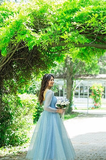 Taç Nişan elbisesi