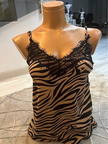 Askılı zebra bluz
