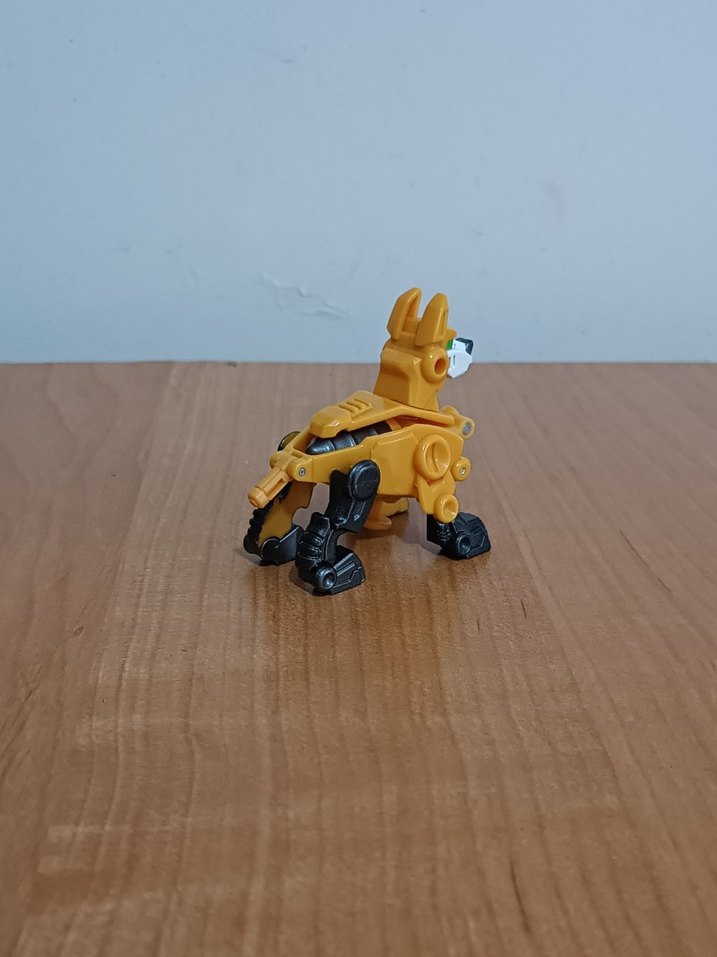 Transformers Rescue Bots Servo Figür - Görsel 3