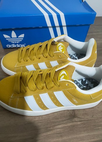 Sarı adidas unisex spor ayakkabı - Görsel 3