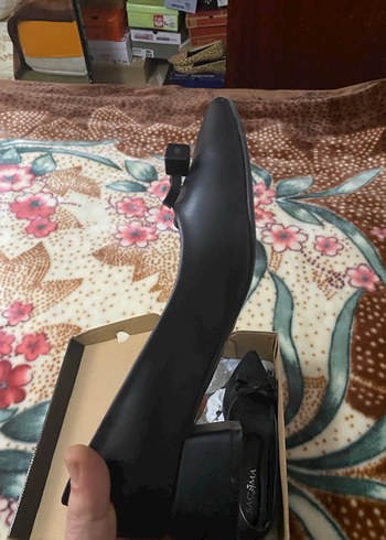 Siyah Fiyonk Detaylı Topuklu Ayakkabı - Görsel 3