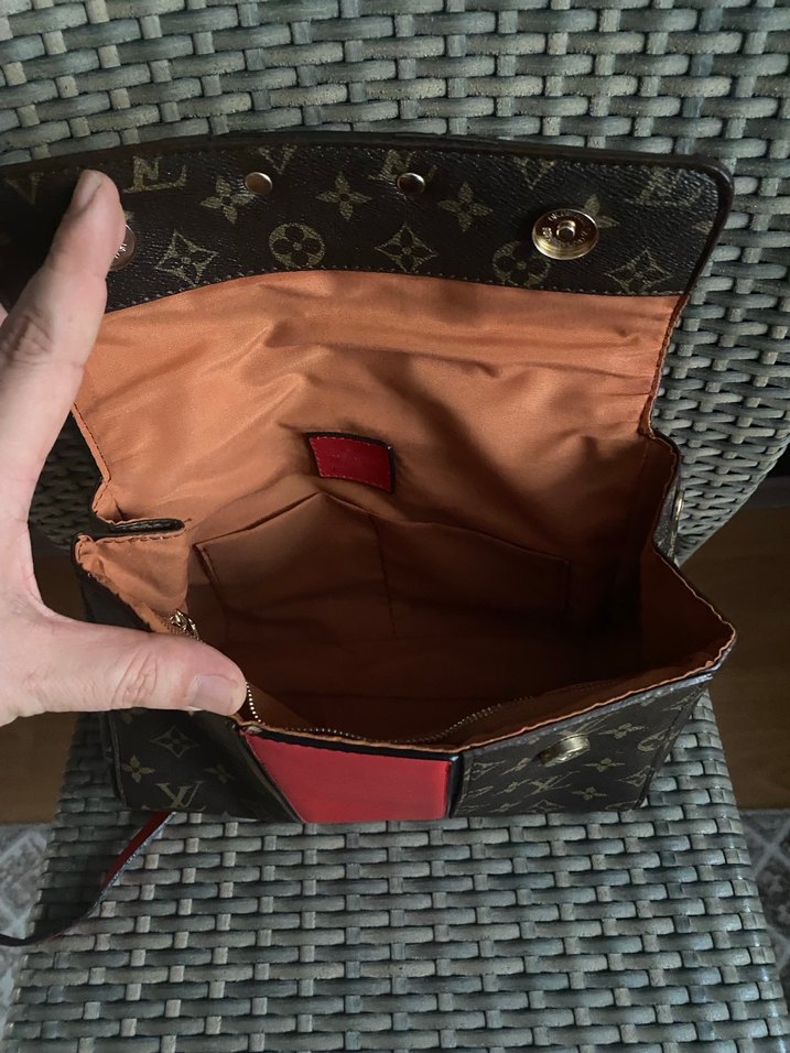 Kırmızı Deri Tokalı Kadın Çanta - Görsel 5