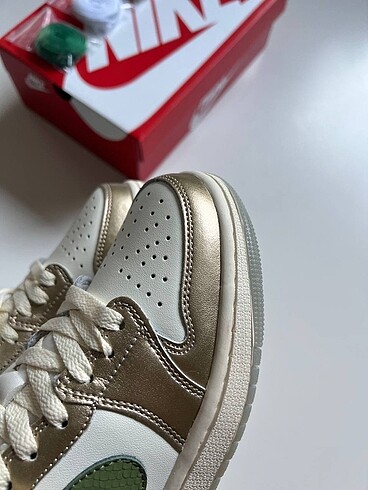 38 Beden NIKE AIR JORDAN 1 RETRO