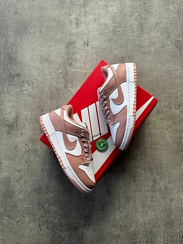 Nike NIKE DUNK LOW