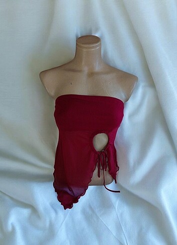 s Beden y2k straplez crop