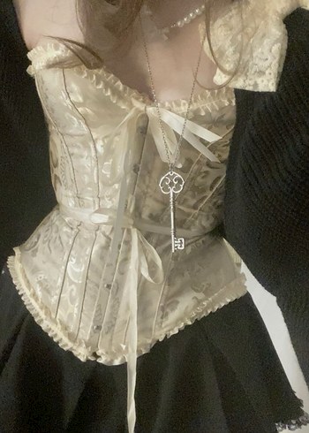 s Beden mevcut lolita korse