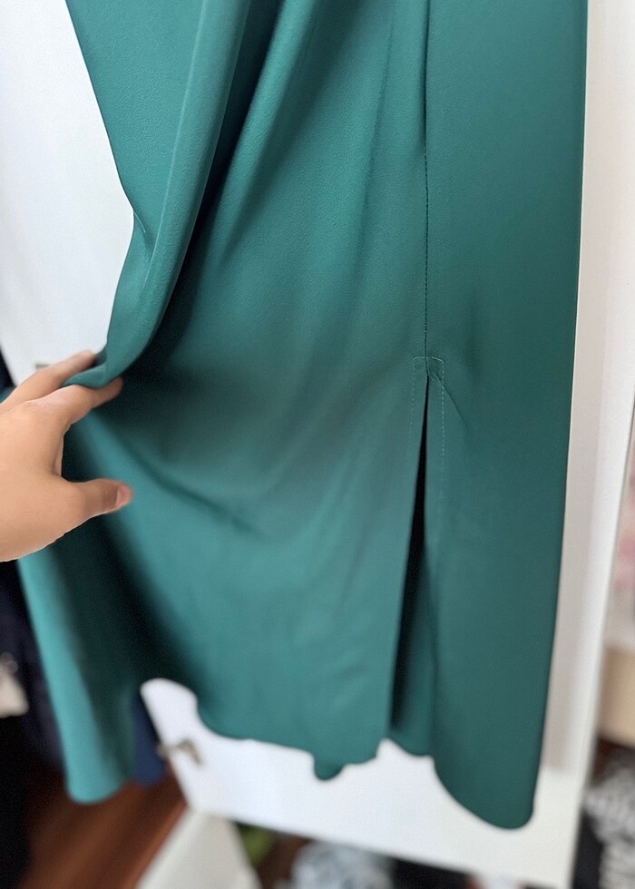 Yeşil saten elbise m beden - Görsel 3