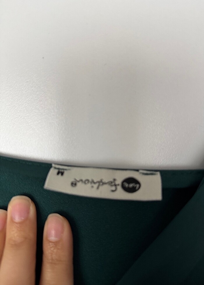 Yeşil saten elbise m beden - Görsel 4