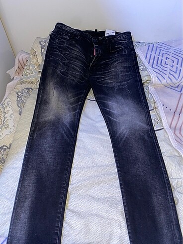 Dsquared 2 pantolon fiyat gerçek değil