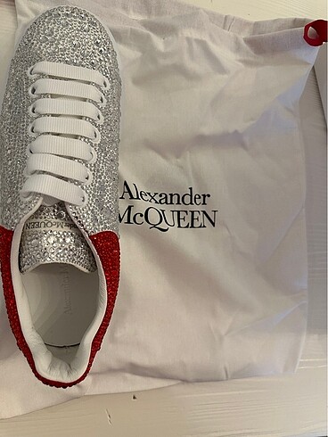 Alexander McQueen Alexander McQueen