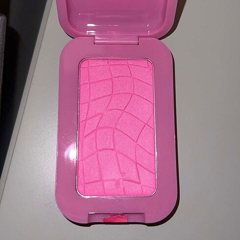 NYX Nyx Buttermelt 01