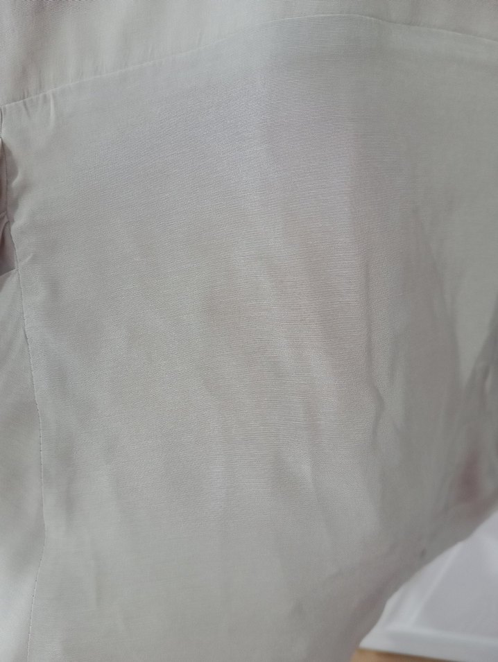 Bej V Yaka Keten Elbise - Görsel 3