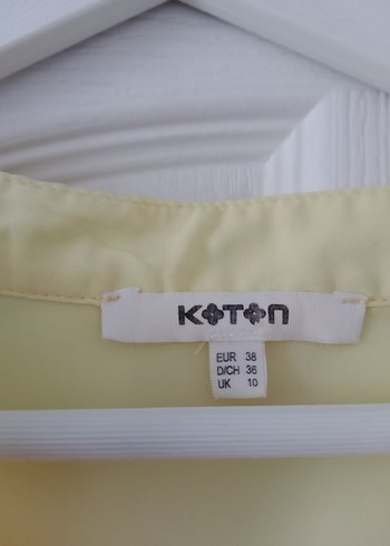 Sarı Kolsuz Kadın Bluz - Görsel 3