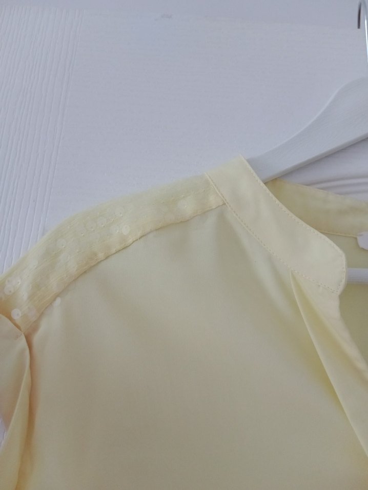 Sarı Kolsuz Kadın Bluz - Görsel 2