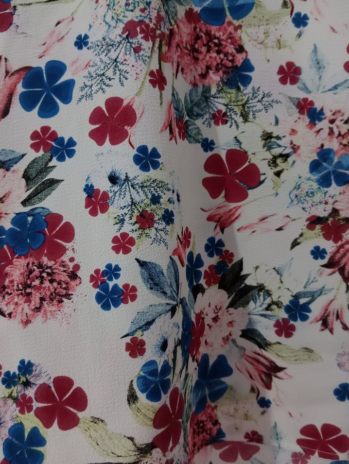 Çiçek Desenli V Yaka Kolsuz Bohem Bluz - Görsel 2