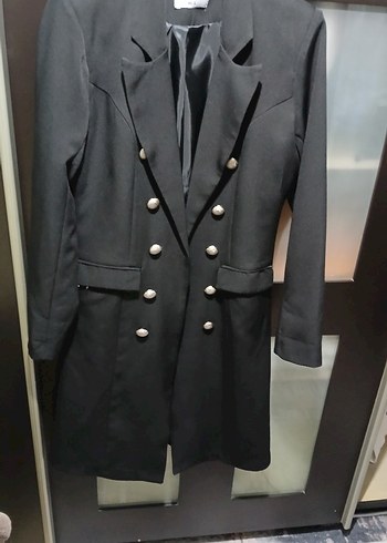 Kadın Siyah Uzun Düğmeli Blazer Ceket