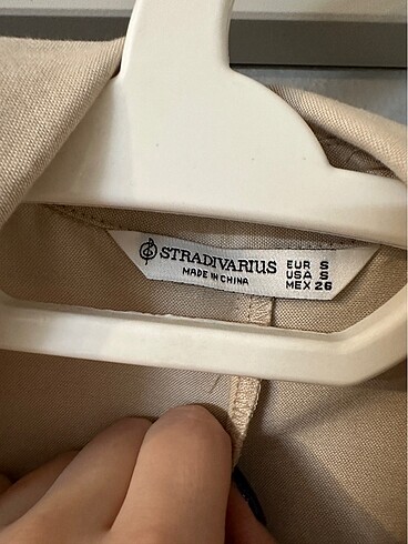 s Beden Stradivarius Keten Uzun kollu elbise