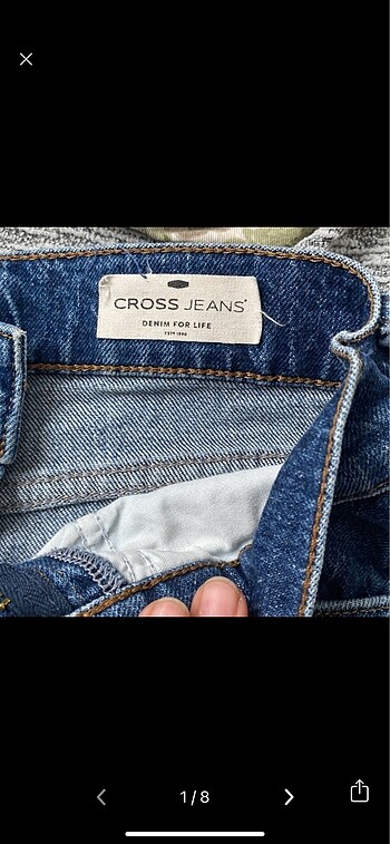 Cross jean