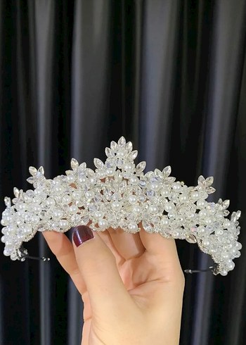 İnci ve Kristal Taşlı Beyaz Gelin Tacı