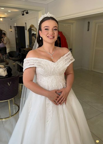 Beden İnci ve Kristal Taşlı Beyaz Gelin Tacı