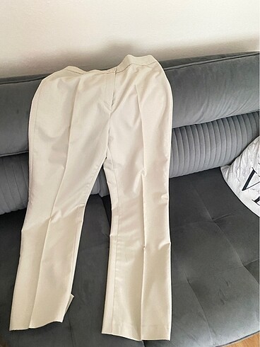 44 Beden ten rengi Renk TESETTÜR PANTALON KREM RENK