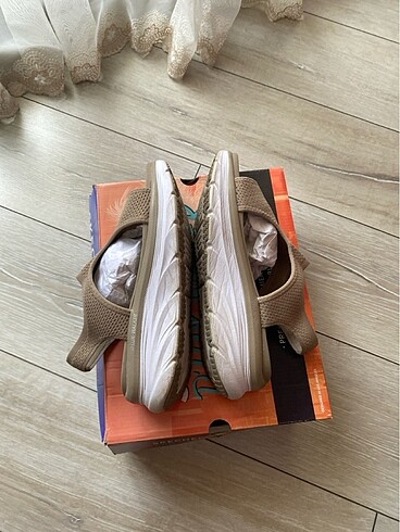 39 Beden Skechers kadin sandalet