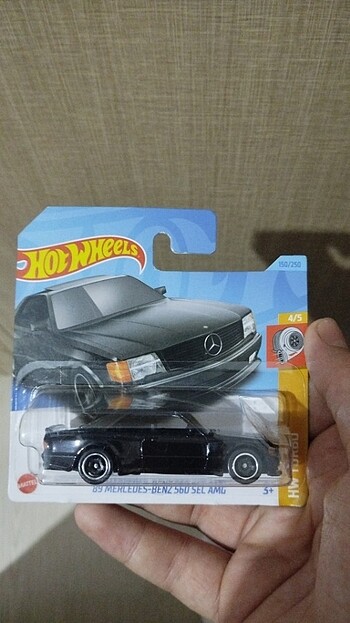 Hotwheels mercedes 560 sec amg