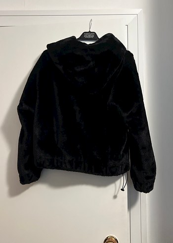 Siyah Kapüşonlu cepli Peluş Kadın astarlı  üst - Görsel 2