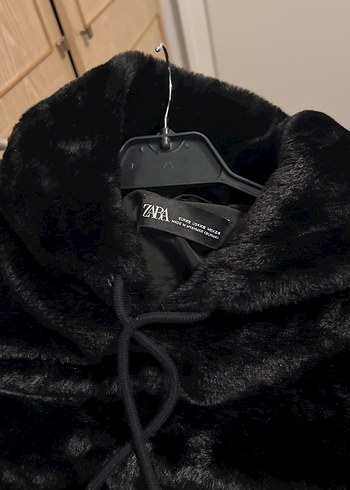 Siyah Kapüşonlu cepli Peluş Kadın astarlı  üst - Görsel 3