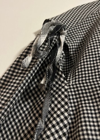 Düğmeli Gri Kareli Kadın Gömlek. kol  bağcıklı - Görsel 2