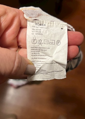 Boncuk Detaylı Çiçekli V Yakalı kısa triko üst - Görsel 3