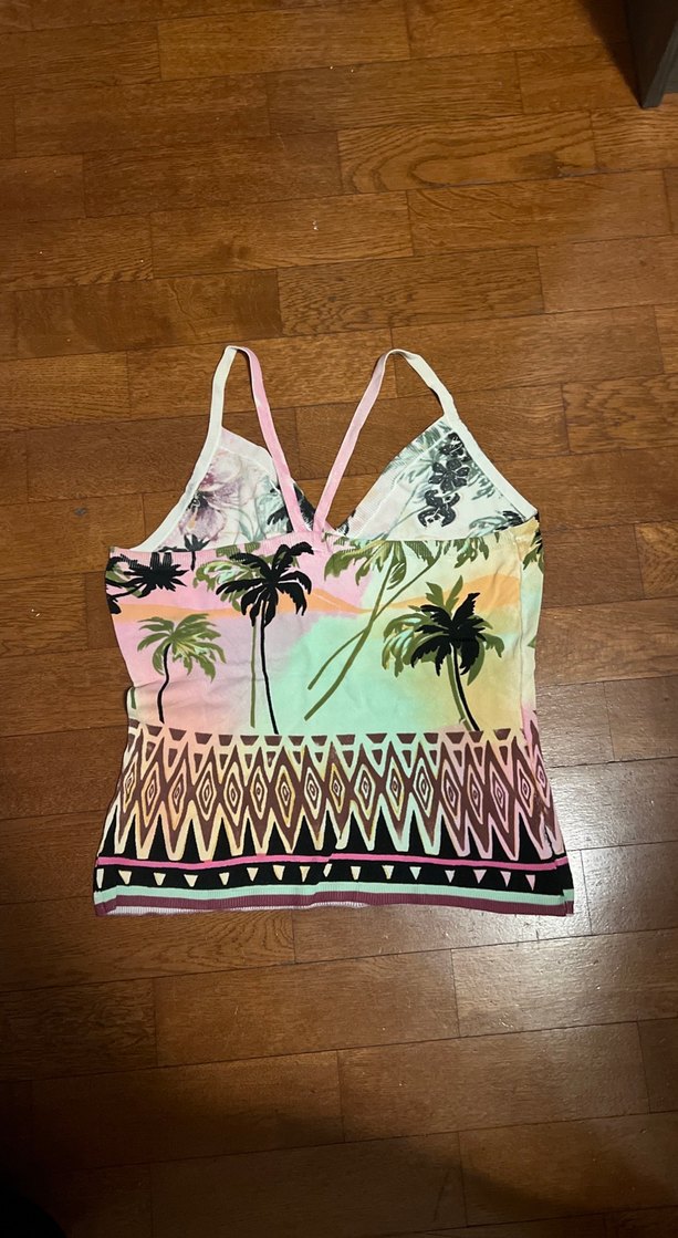 Boncuk Detaylı Çiçekli V Yakalı kısa triko üst - Görsel 2