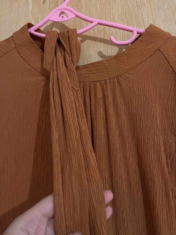 Trendyol modest kahverengi düz eteği fırfırlı kemerli elbise - Görsel 2