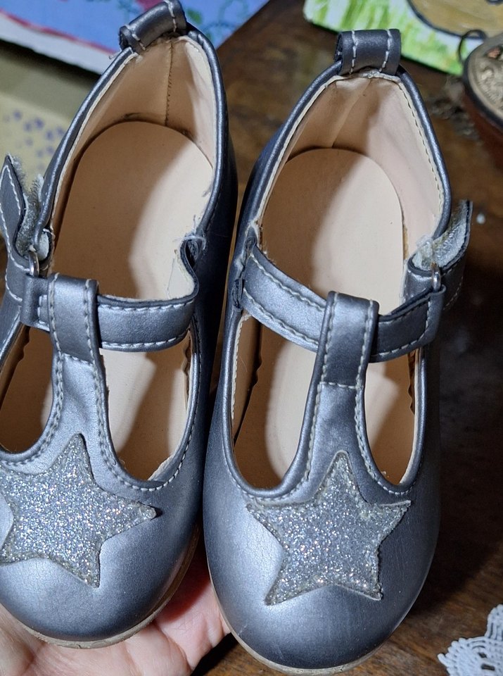 Kız Çocuk Gri Tokalı Babet Ayakkabı - Görsel 2