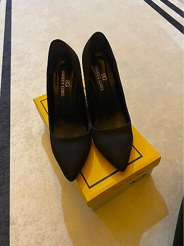 Siyah stiletto