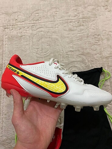 Nike Tiempo Legend 9 Elit Krampon