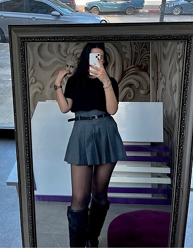 Mini piliseli etek