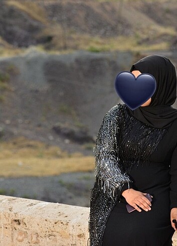 48 Beden Yarısı Payetli Tesettür Abiye