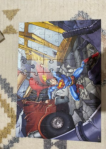  Beden Puzzle Superman