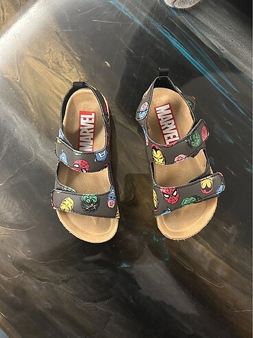 27 Beden H&M Erkek Çocuk Sandalet